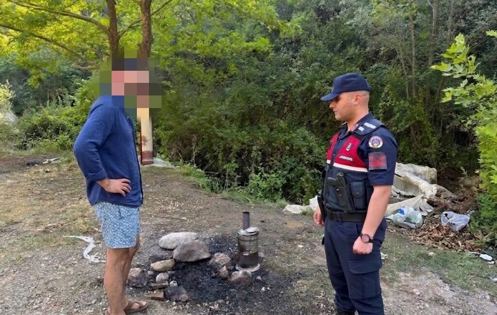 Ormanlık alanda mangal yakan şahsa 3 bin 705 lira ceza Bilecik’te ormanlık alanda mangal ve semaver yaktığı tespit edilen şahsa,