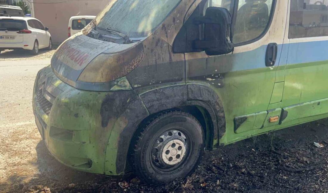 Otluk alandaki yangında toplu taşıma aracı hasar gördü Tekirdağ’ın Kapaklı ilçesinde otluk alanda çıkan yangın itfaiye ekipleri tarafından