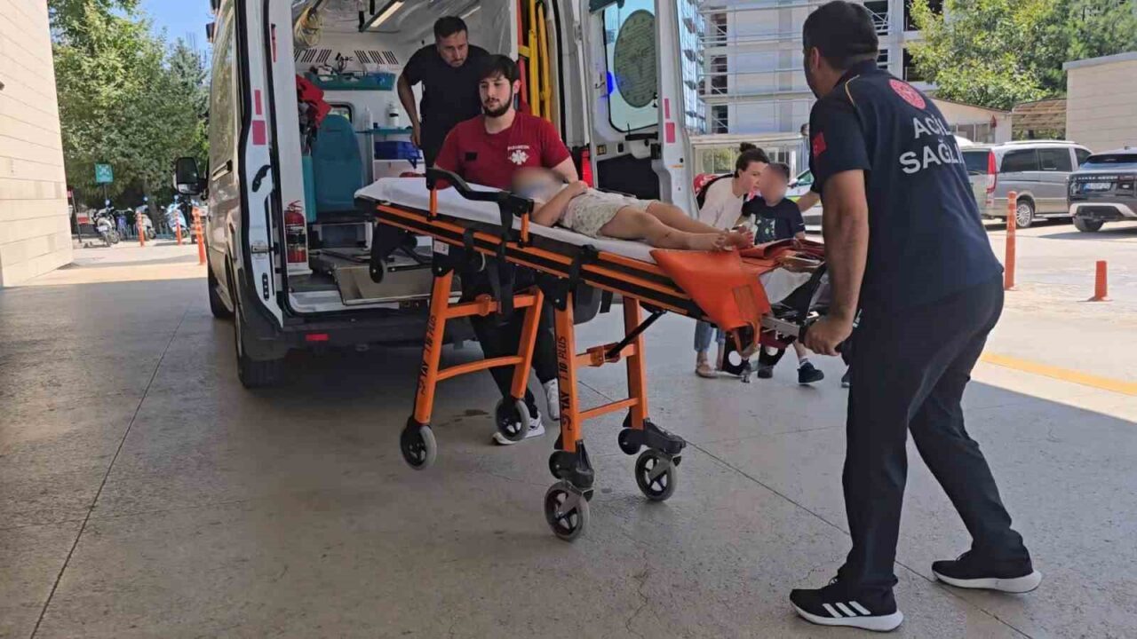 Kontrolsüz Kavşakta Korkutan Kaza 1 Bülten Medya -