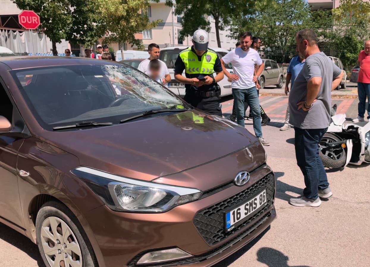 Kontrolsüz Kavşakta Korkutan Kaza 2 Bülten Medya -