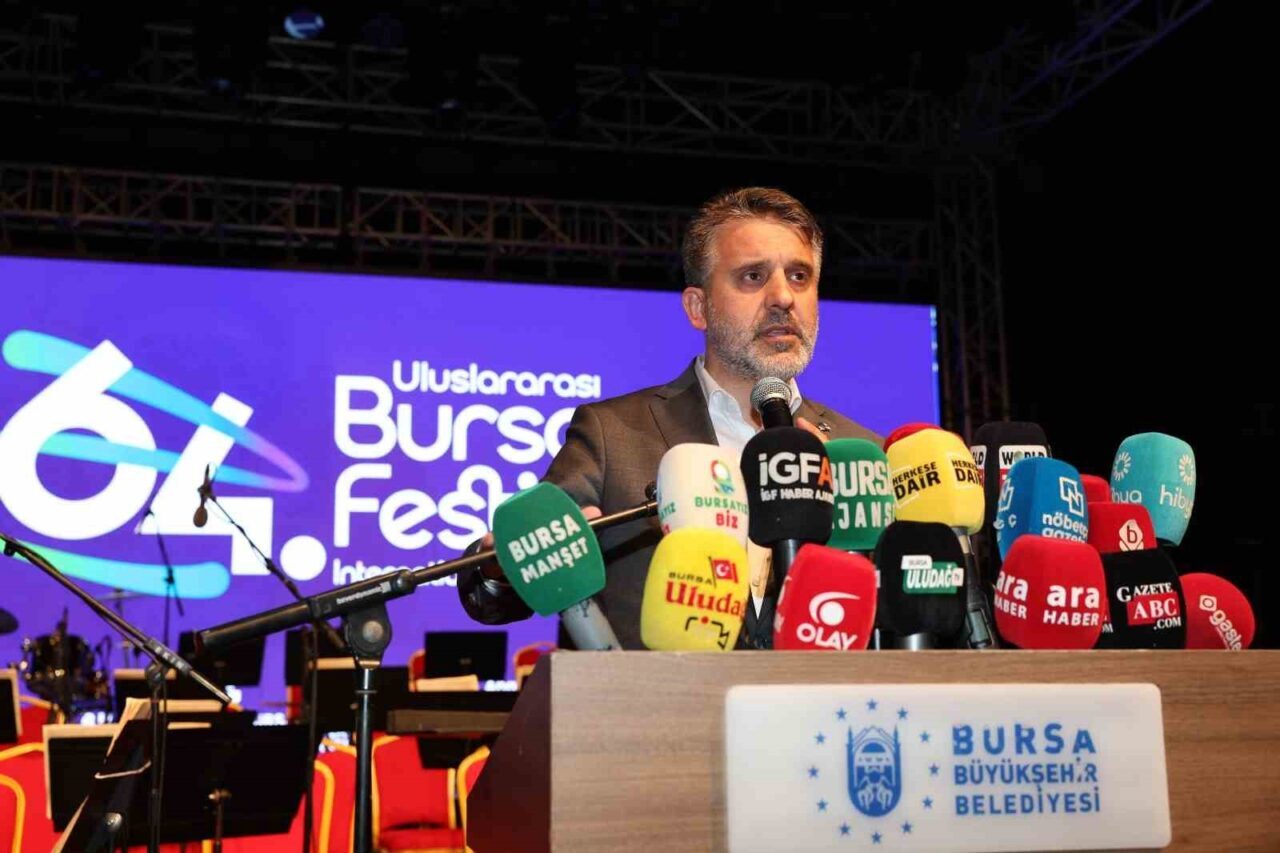 Özcan Deniz’den muhteşem final 20 Bülten Medya -