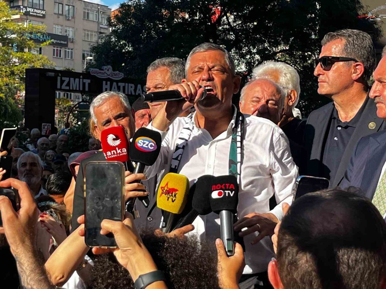Özgür Özel: "Yeni Parti ev kadınlarının emeklilik umududur" 4 Bülten Medya -