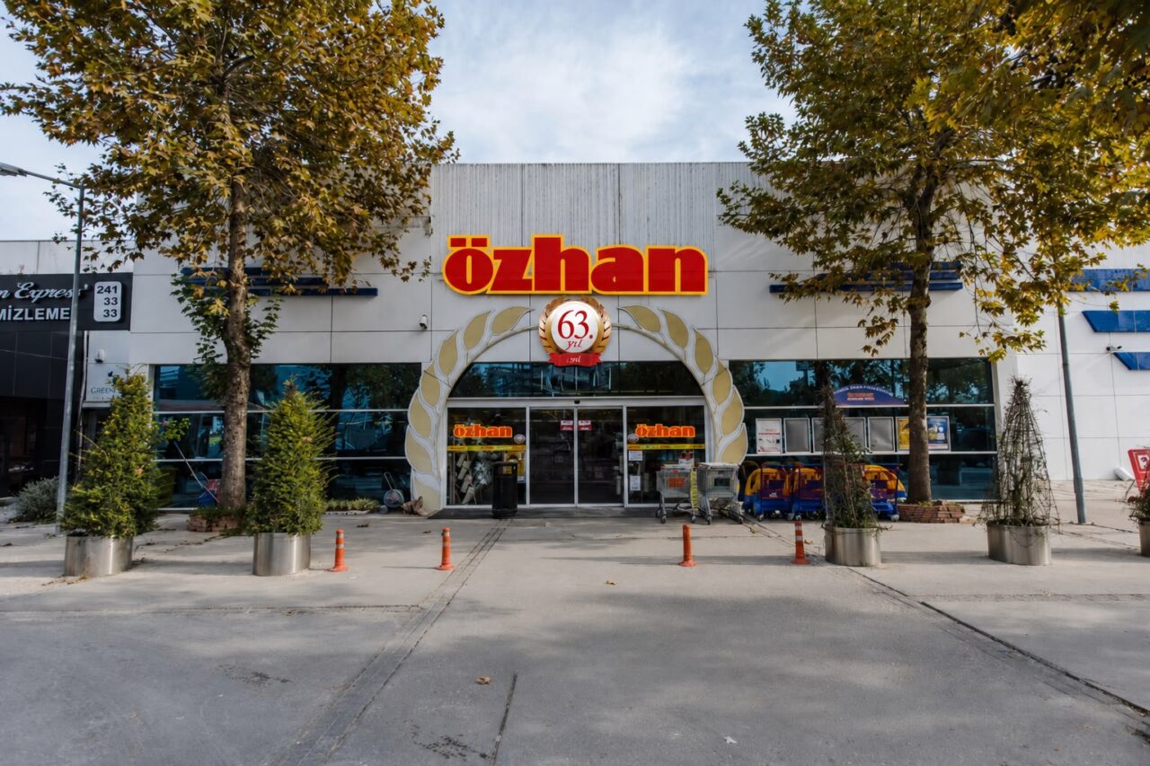 Bursa’nın yerel market zinciri Özhan Market, yaz dönemine özel hazırladığı