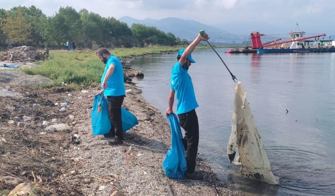 Sahillerden 10 ton çöp çıktı 7 Bülten Medya -