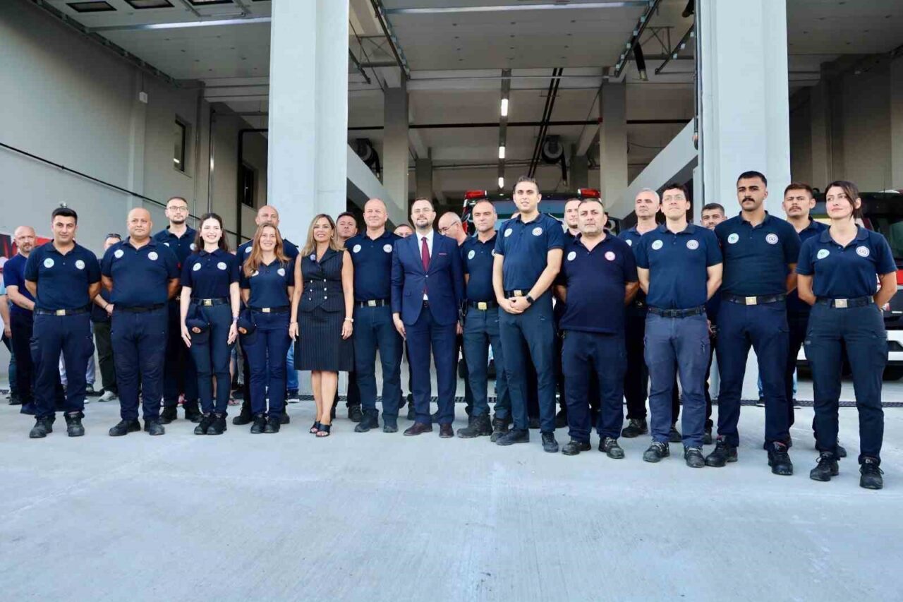 Tekirdağ’ın Saray ilçesinde yapımı tamamlanan yeni itfaiye istasyonu törenle açıldı.