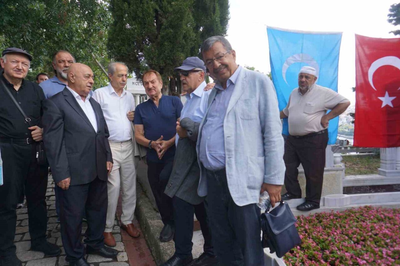 Servet Kabaklı, vefatının 11. yılında mezarı başında anıldı 27 Bülten Medya -