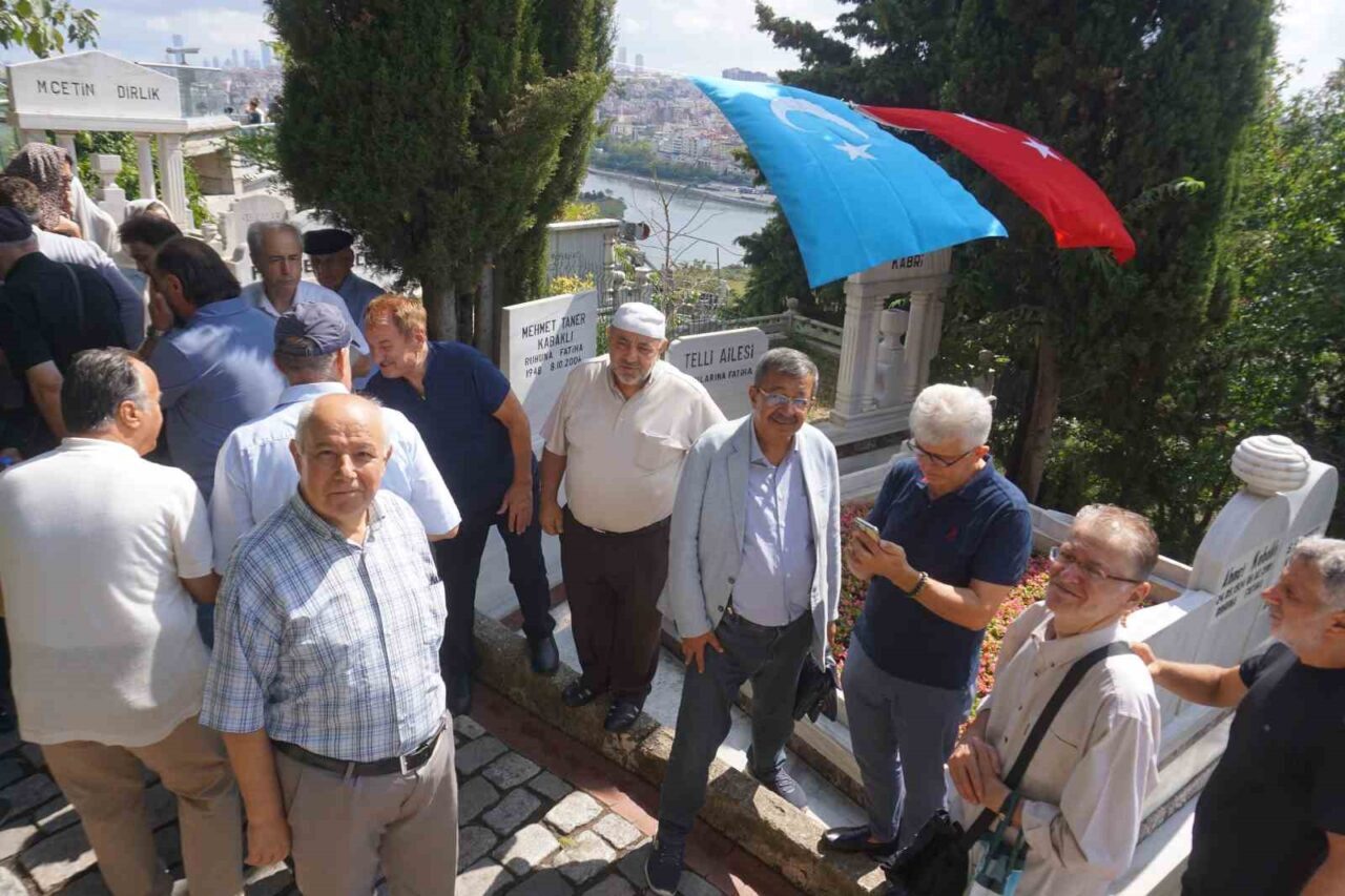 Servet Kabaklı, vefatının 11. yılında mezarı başında anıldı 28 Bülten Medya -