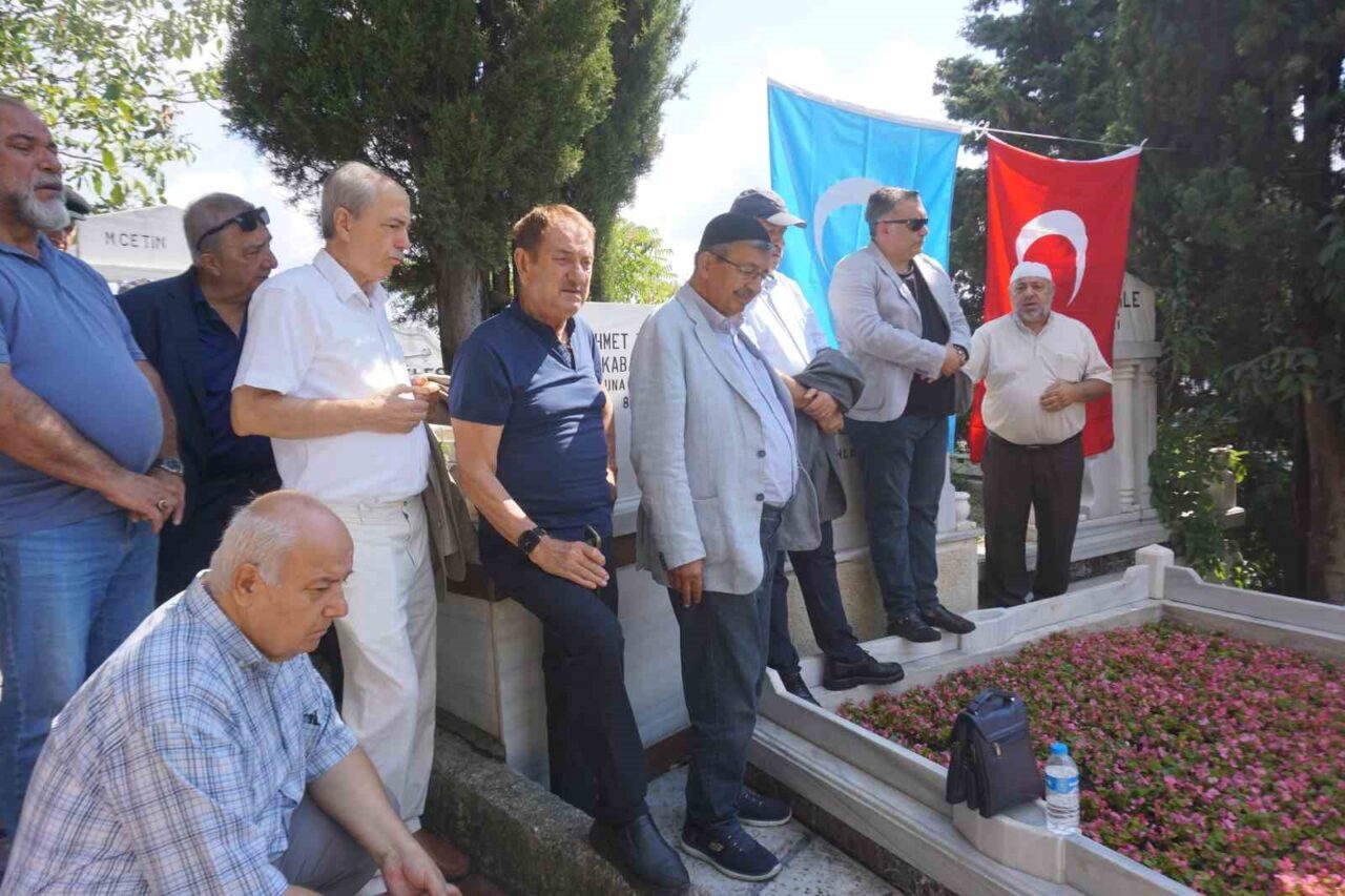 Servet Kabaklı, vefatının 11. yılında mezarı başında anıldı 25 Bülten Medya -