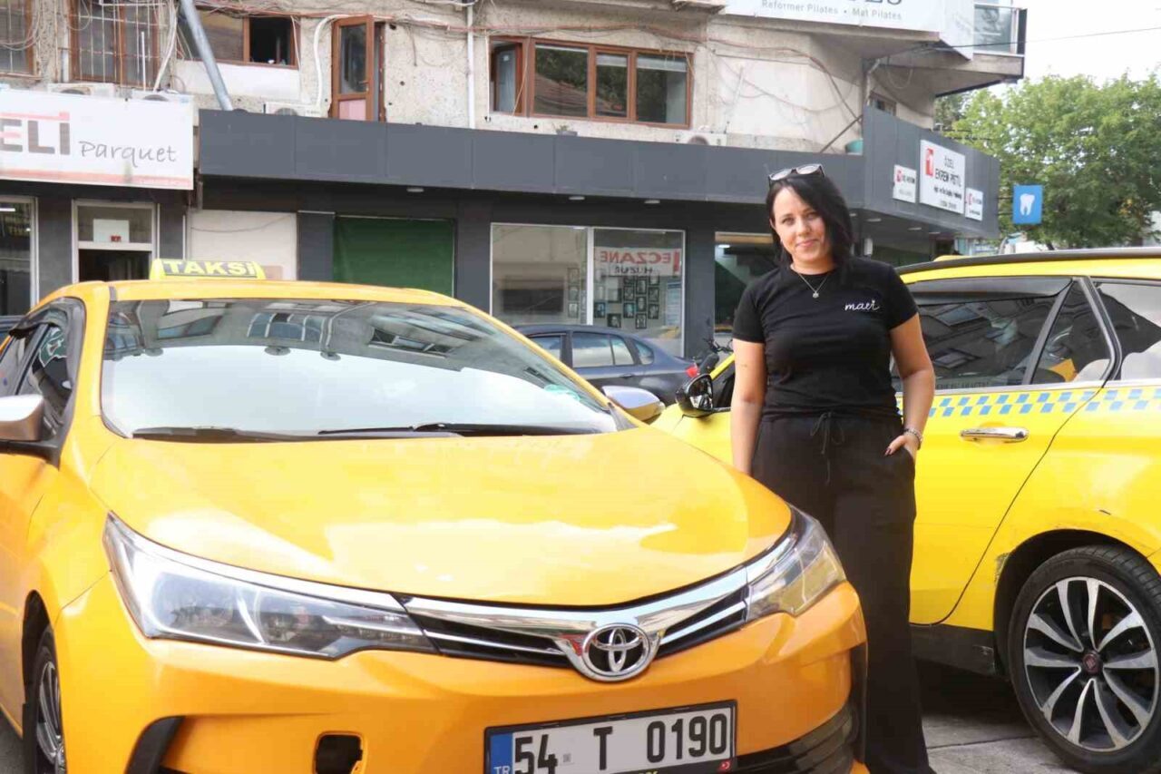 Servis şoförlüğünden taksiciliğe: Erkeklere meydan okuyan kadın 16 Bülten Medya -