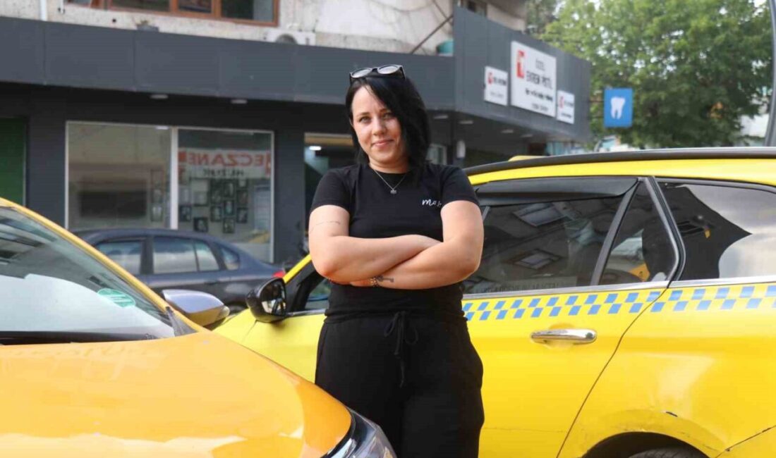 Servis şoförlüğünden taksiciliğe: Erkeklere meydan okuyan kadın Sakarya’nın Adapazarı ilçesinde erkeklerin yoğunlukta olduğu şoförlük mesleğini tercih eden