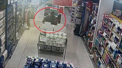 Bursa’nın Nilüfer ilçesinde bir markete müşteri gibi giren şüpheli, çalışanların