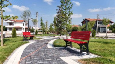 Balıkesir Büyükşehir Belediyesi ve Sındırgı Belediyesi iş birliğiyle yeni parklar,