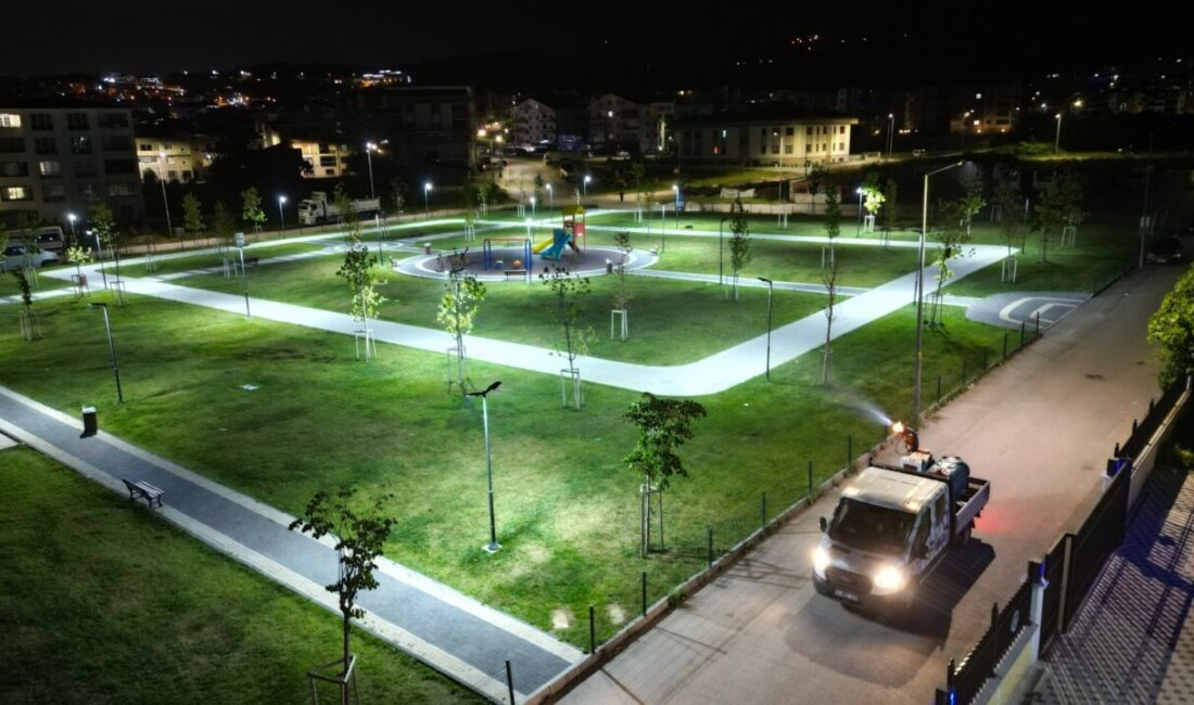 Bursa’da sinek seferberliği Bursa Büyükşehir Belediyesi, 17 ilçede sivrisinek ve karasinekle mücadeleyi sürdürüyor.