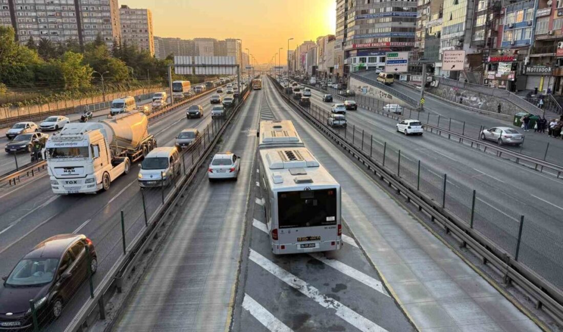 Şirinevler’de metrobüsün çarptığı kadın yaralandı Bahçelievler’de Şirinevler metrobüs durağında tansiyonunun düşmesi sonucu dengesini kaybeden kadına,