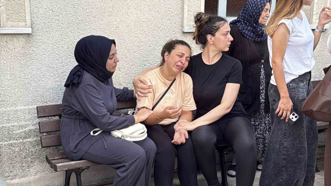Şişli’de silahla vurularak öldürülen Nilda Müge Şahin son yolculuğuna uğurlandı 10 Bülten Medya -