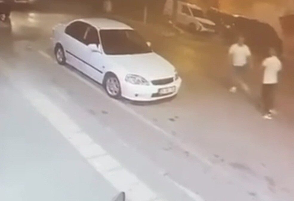 Bursa’da kaldırımda başlayan tartışma yumruklu kavgaya dönüştü! 1 Bülten Medya -
