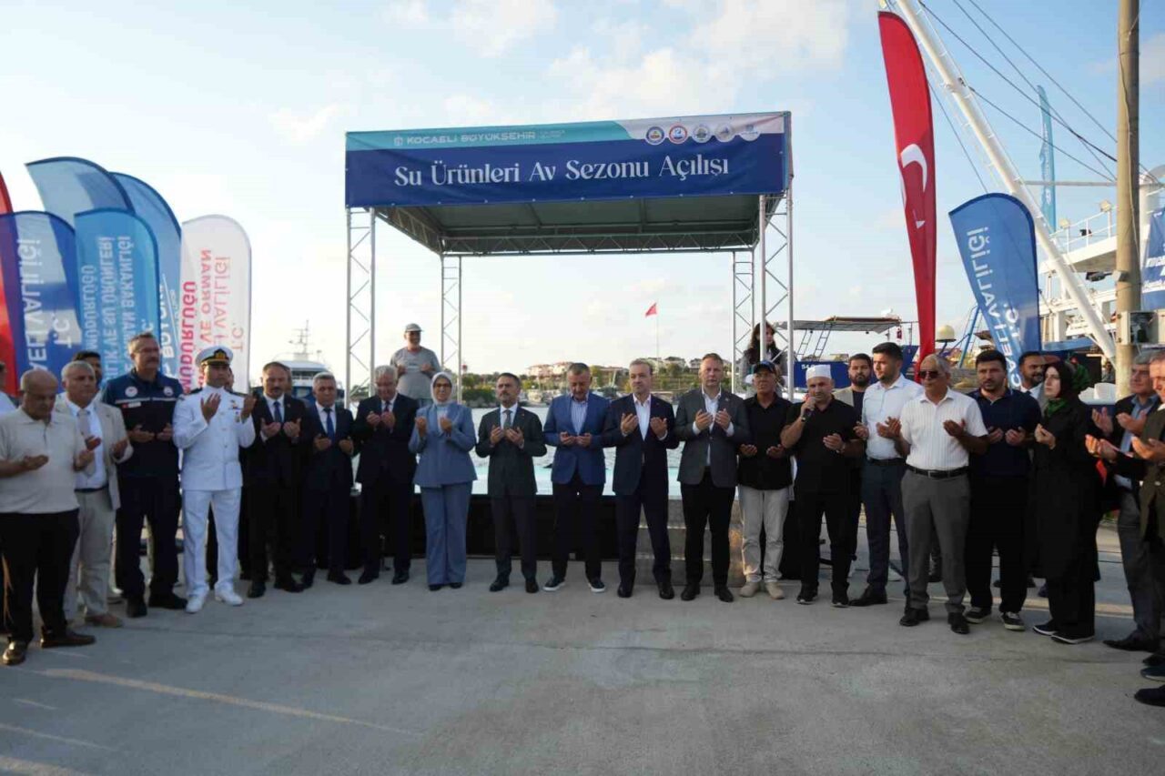 Su ürünleri av sezonu Kefken’de "Vira Bismillah" diyerek açıldı 16 Bülten Medya -