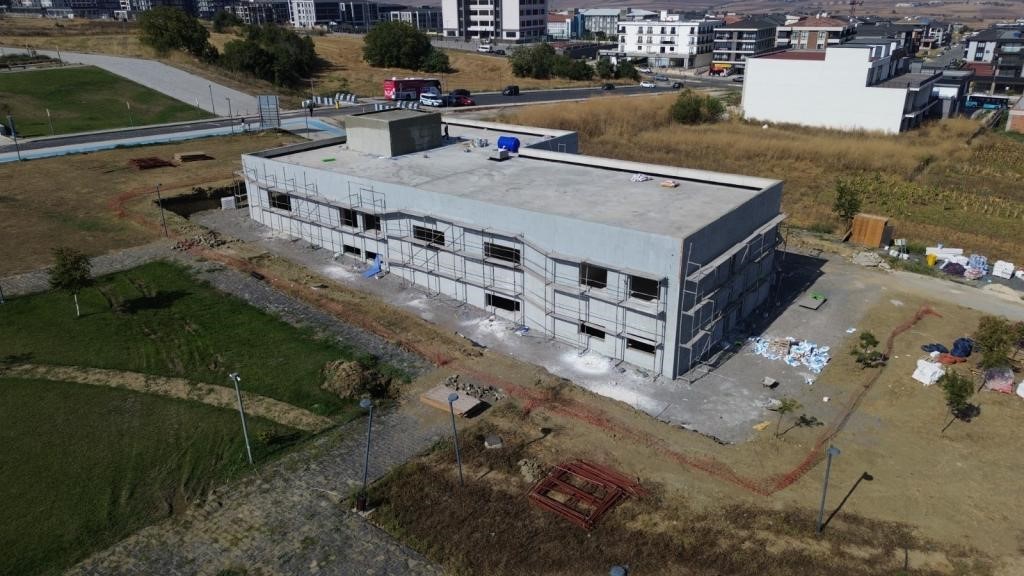 Süleymanpaşa’da gündüz bakımevi hızla yükseliyor Tekirdağ Büyükşehir Belediyesi tarafından çocuk ve kadın odaklı hizmet anlayışıyla