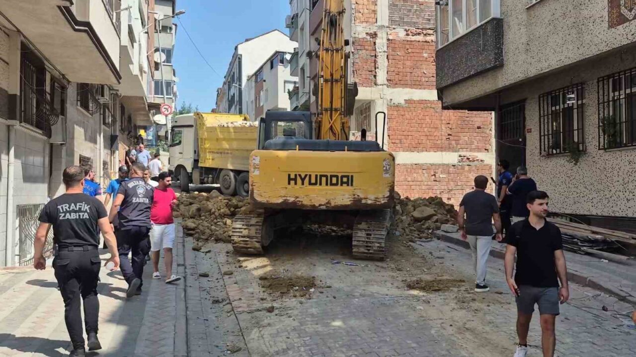 Temel kazısı sonrası 4 bina boşaltıldı! 1 Bülten Medya -