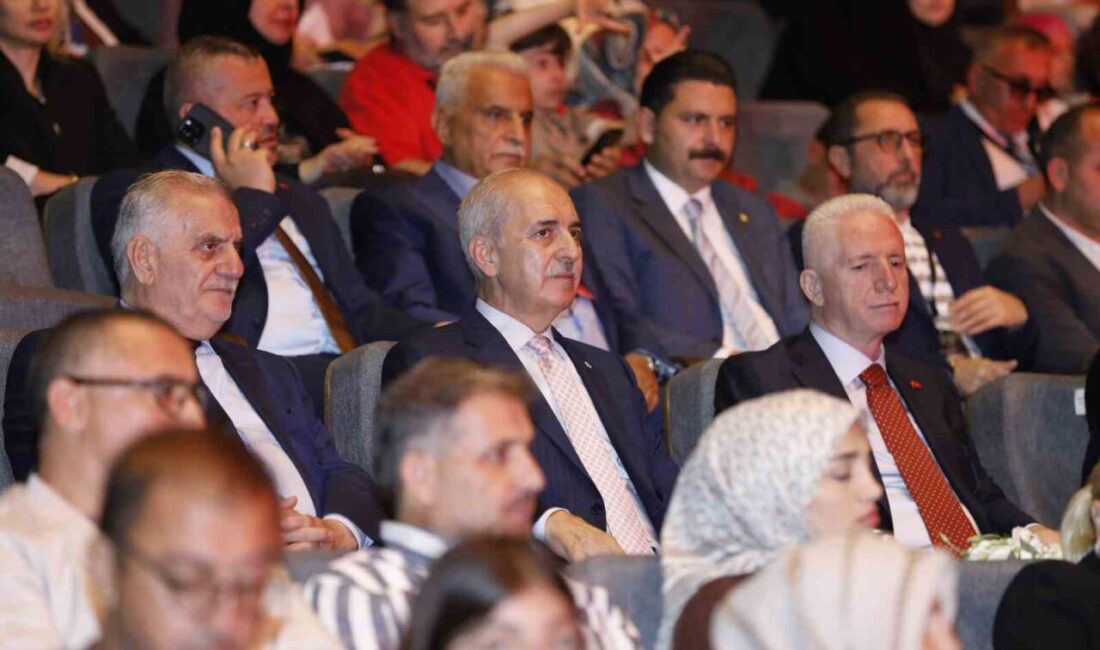 TBMM Başkanı Kurtulmuş: “Türkiye’de yeni bir dönemin kapılarını sonuna kadar açıyoruz” TBMM Başkanı Numan Kurtulmuş, “Terör örgütünün tamamıyla kendisini feshetmesi, silahların