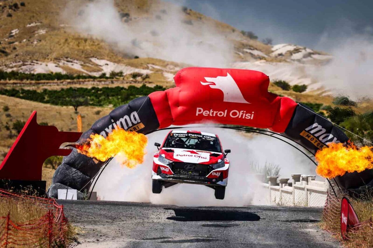 Team Petrol Ofisi Kapadokya Rallisi’ni birinci sırada tamamladı 4 Bülten Medya -