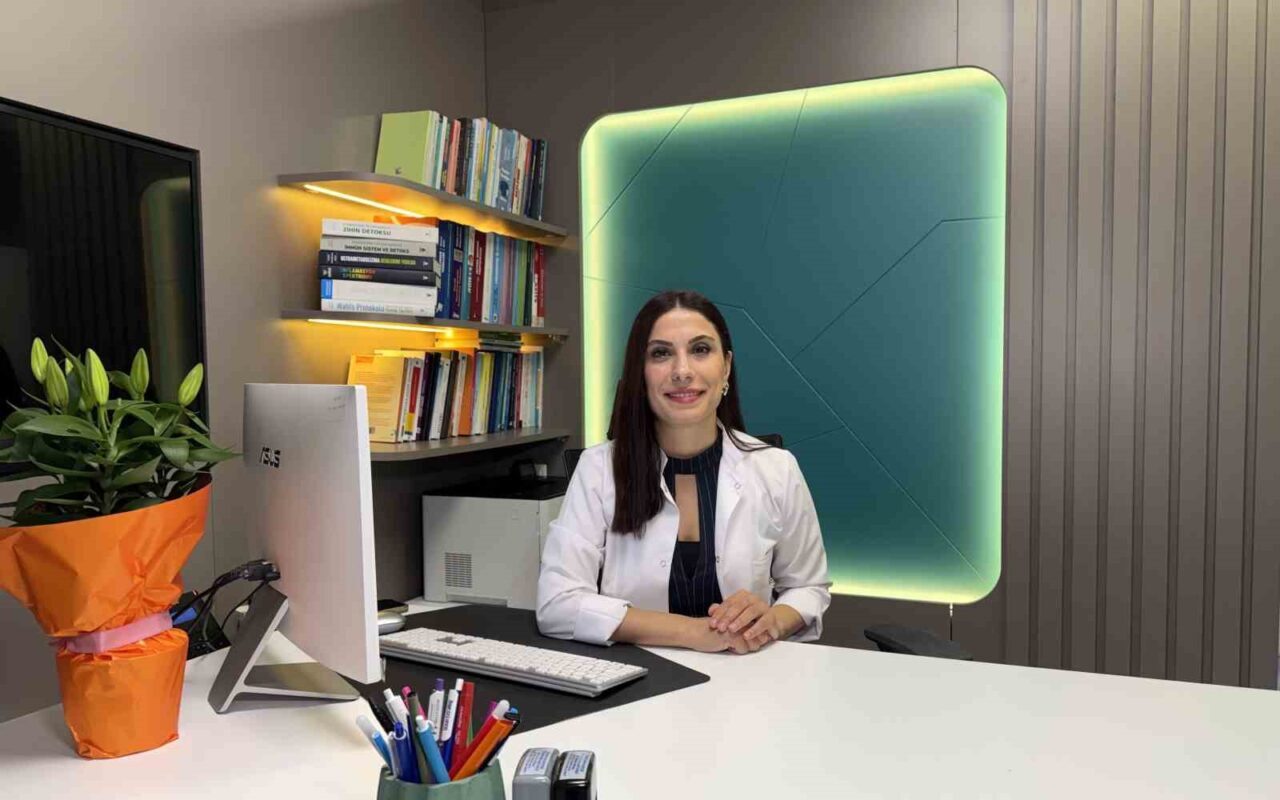 Tek tip ve tek öğün beslenme uyarısı: “Asla önermiyoruz” Özellikle yaz günlerinde kilo vermek amaçlı gündeme gelebilen tek tip