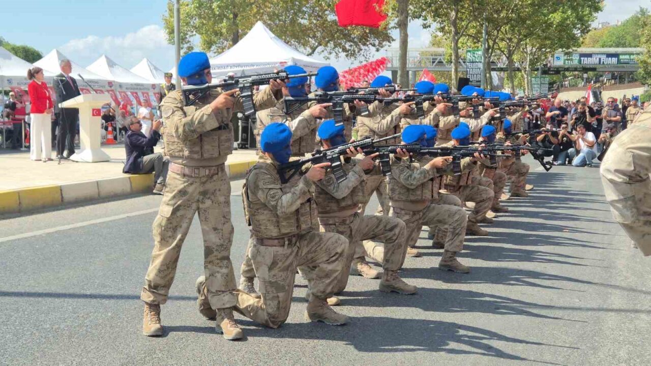 Tekirdağ’da 30 Ağustos coşkusu: Zafer Bayramı törenlerle kutlandı 22 Bülten Medya -