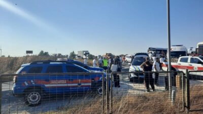 Tekirdağ’da Edirne yolu üzerinde 1 yolcu otobüsü, 2 servis aracı