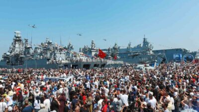 TEKNOFEST Mavi Vatan’ın üçüncü gününde Gölcük Tersanesi Komutanlığı ziyaretçi akınına