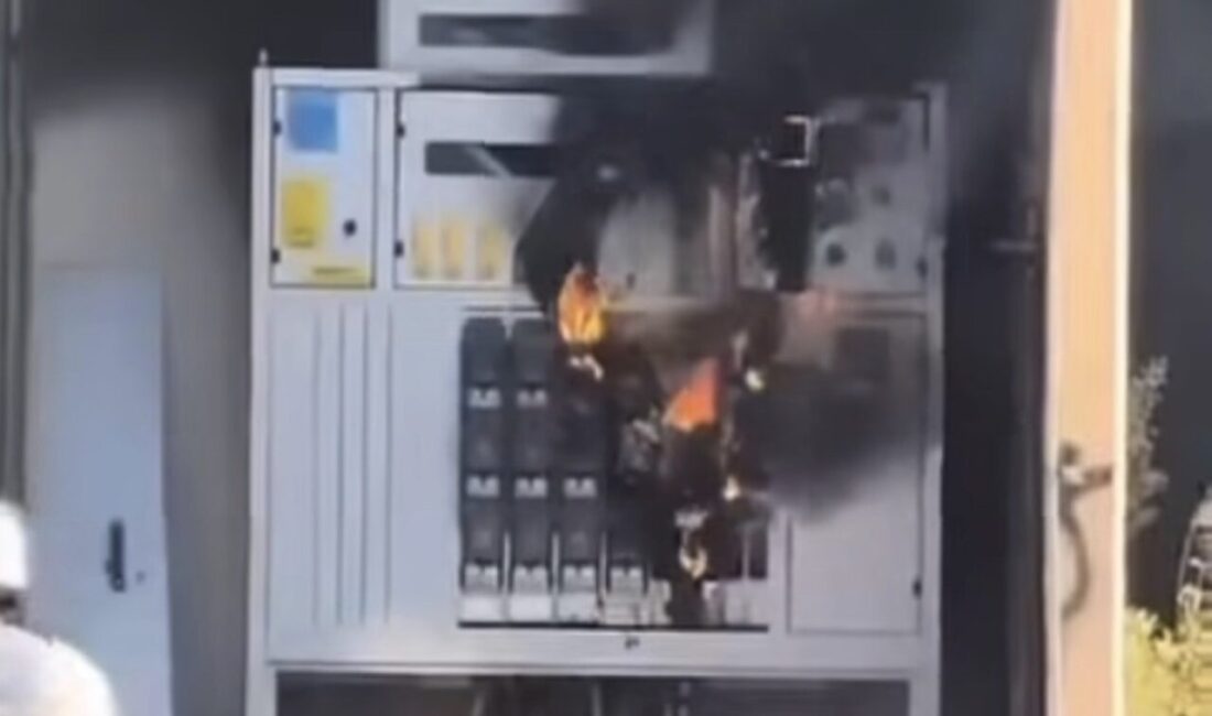 Bursa’nın Yıldırım ilçesinde bir trafoda çıkan yangın paniğe neden oldu.