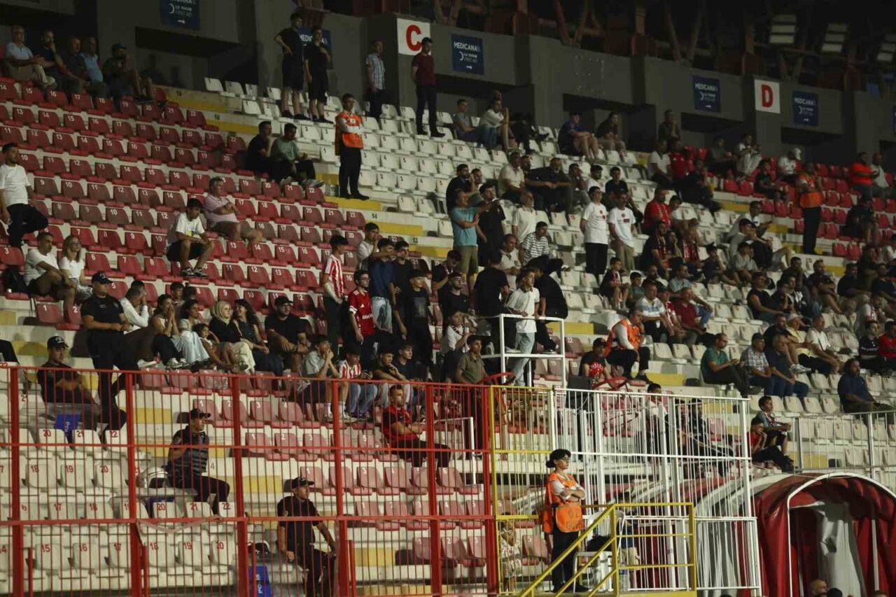 Trendyol 1. Lig: Ümraniyespor: 0 - Mardin 1969 Spor: 0 99 Bülten Medya -