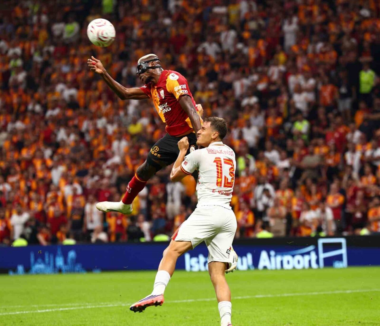 Trendyol Süper Lig: Galatasaray: 1 - Göztepe: 1 (İlk yarı) 79 Bülten Medya -
