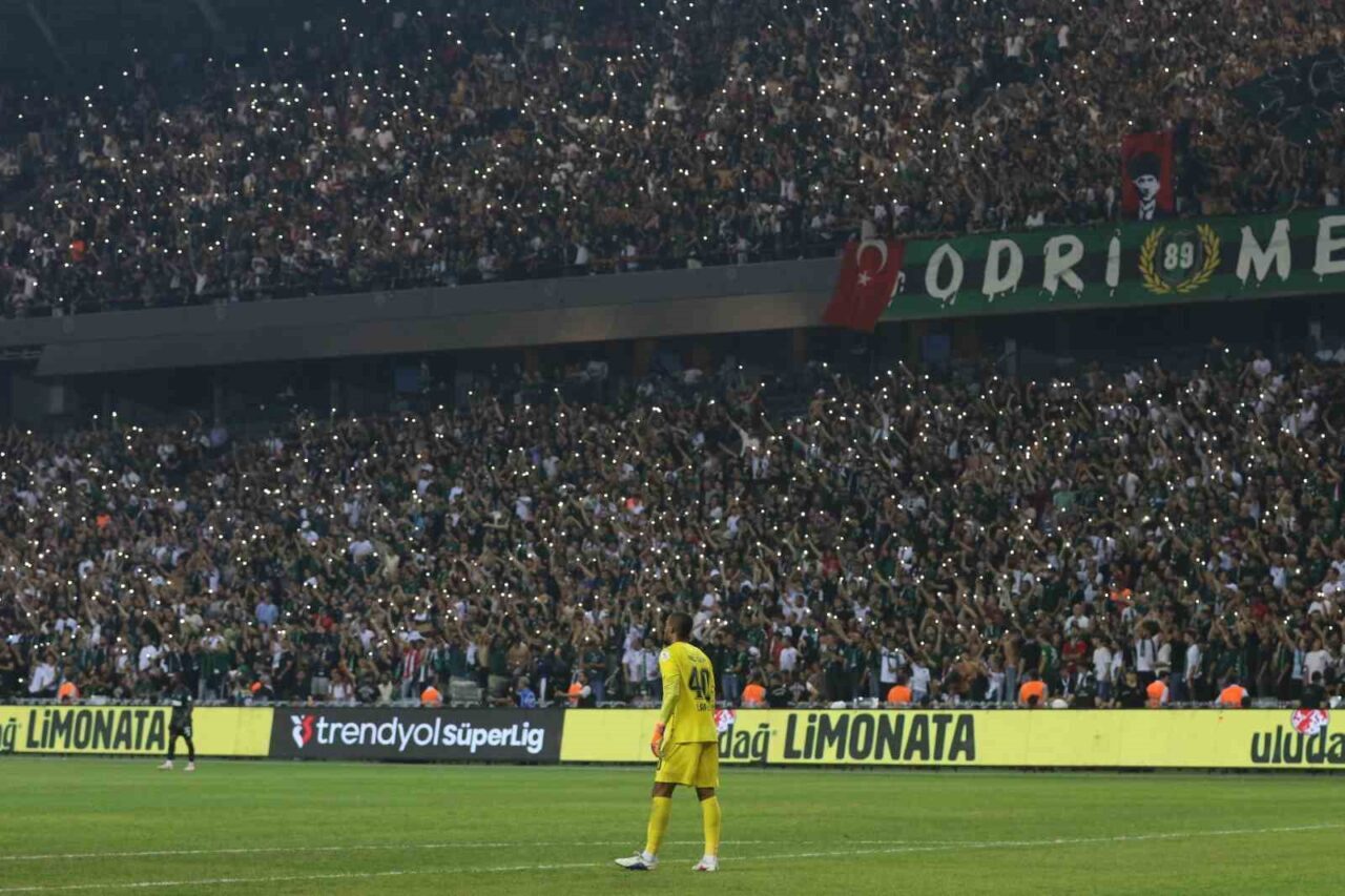 Trendyol Süper Lig: Kocaelispor: 1 - Amed Sportif Faaliyetler: 0 (İlk yarı) 42 Bülten Medya -