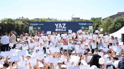 Sultangazi Belediye Başkanı Abdurrahman Dursun, TÜGVA’nın düzenlediği Sultangazi 2026 Yaz