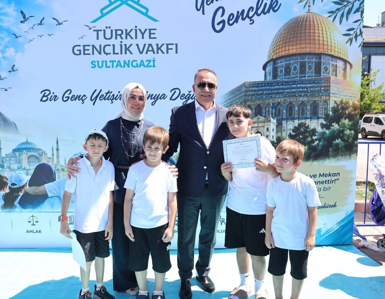 TÜGVA Sultangazi 2026 Yaz Okulu Kapanış Programı’nda öğrencilere sertifikaları verildi 20 Bülten Medya -