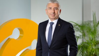 Turkcell Platinum müşterilerinin ‘Tarifen Yurt Dışında Geçerli’ özelliğinden ücretsiz yararlanabileceği