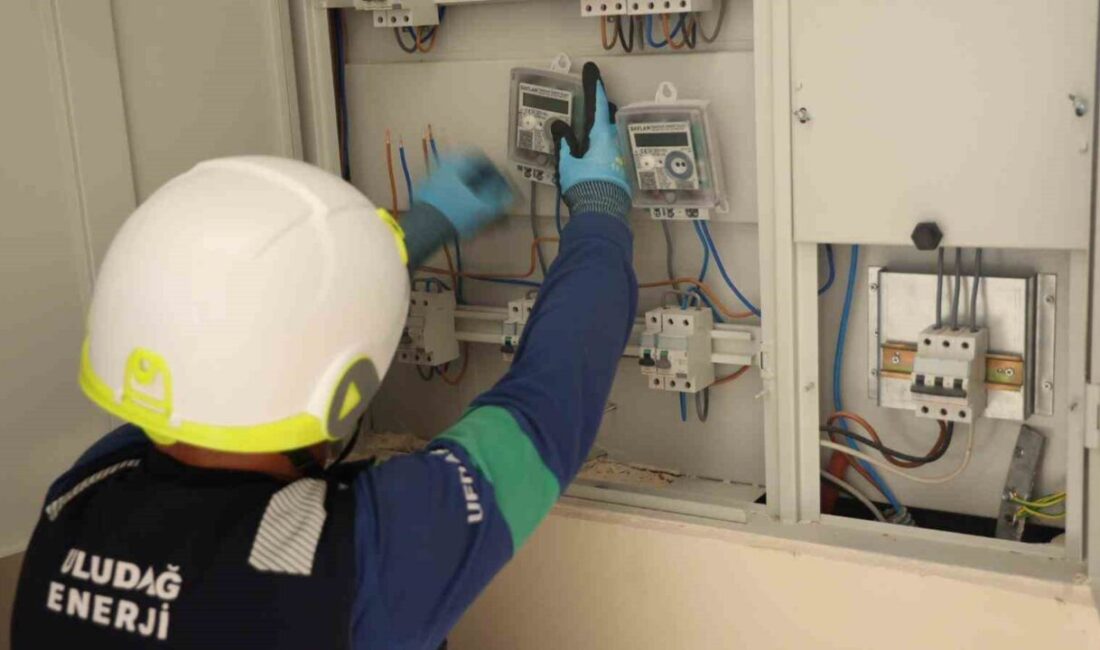 Uedaş, elektrik şebekesini akıllı sayaçlarla dönüştürüyor Güney Marmara’da 5 milyonun üzerinde nüfusa elektrik dağıtım hizmeti veren