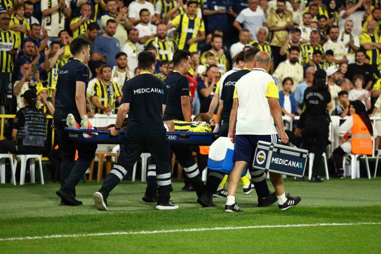 UEFA Şampiyonlar Ligi: Fenerbahçe: 2 - Sturm Graz: 0 (İlk yarı) 29 Bülten Medya -