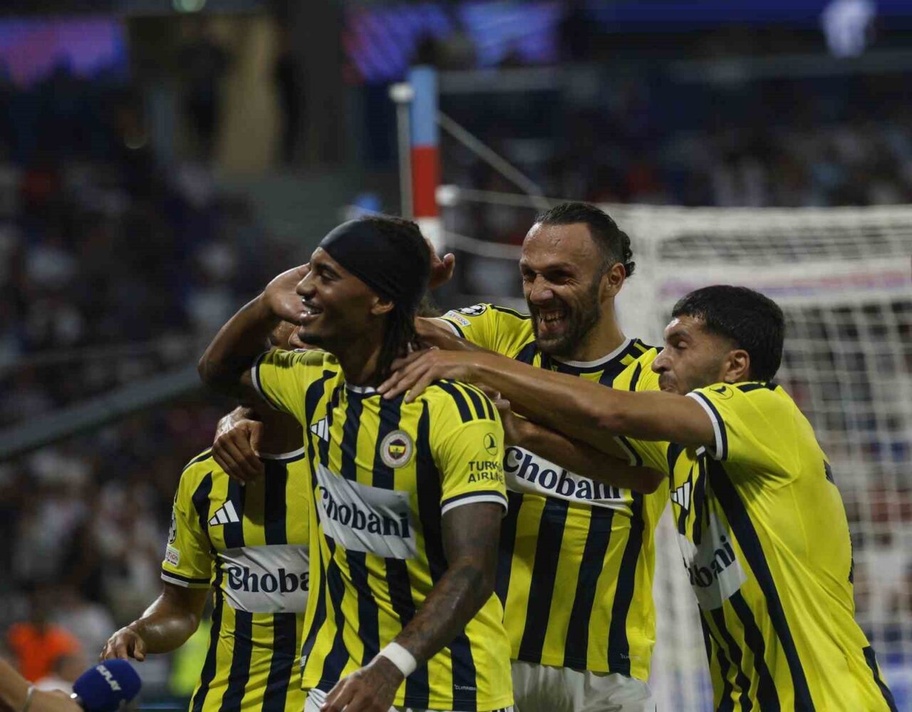 UEFA Şampiyonlar Ligi: Lyon: 1 - Fenerbahçe: 2 (Maç sonucu) 8 Bülten Medya -