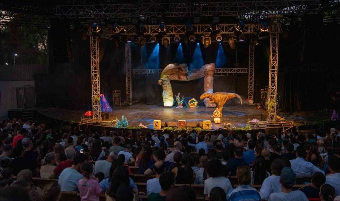 Uluslararası Bursa Festivali’nde ilk kez çocuklara kapılarını açtı Bursa Büyükşehir Belediyesi’nin kültür sanat vizyonunu yansıtan Uluslararası Bursa Festivali,