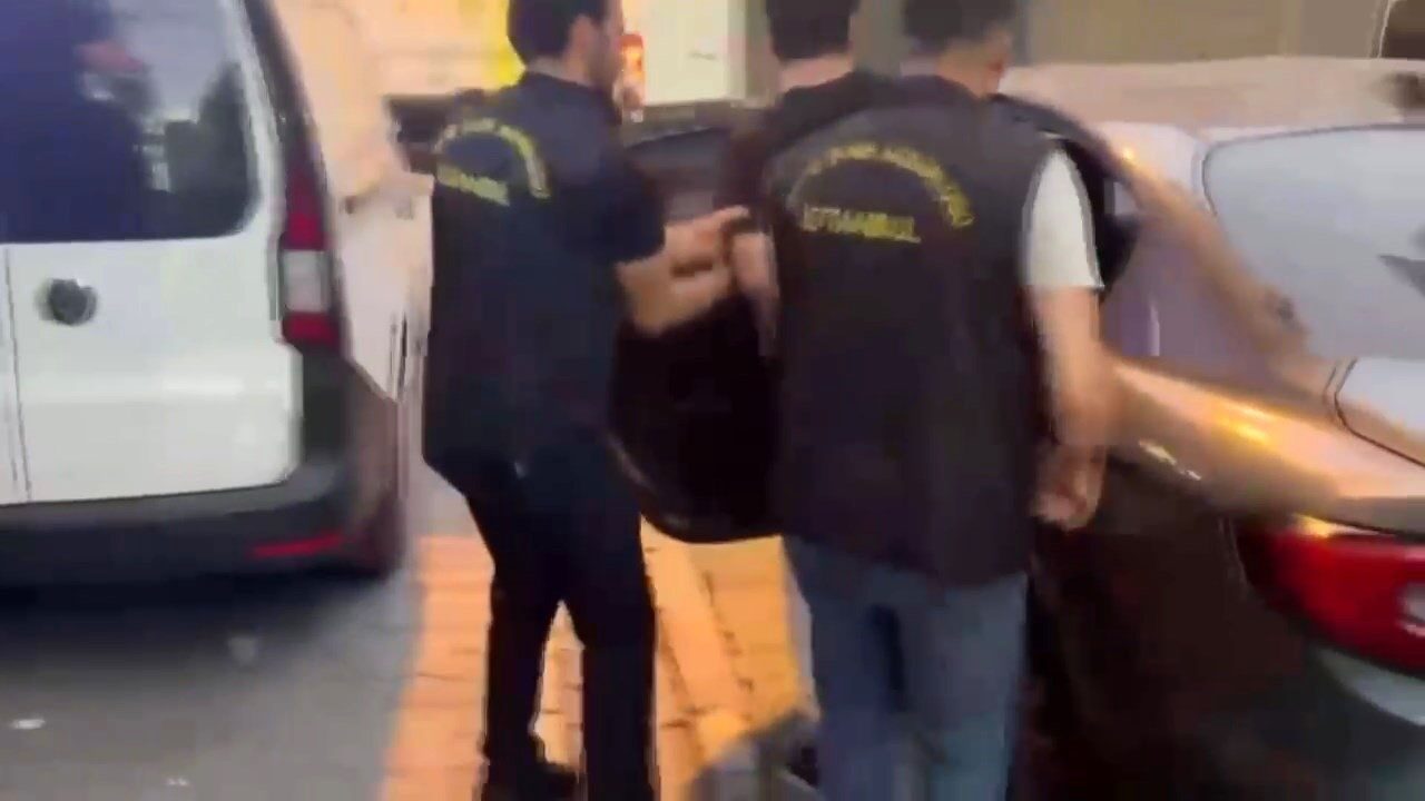 Uygun fiyatlı daire ilanlarıyla vatandaşları dolandıran 13 şüpheli gözaltına alındı: Yeni detaylar ortaya çıktı 20 Bülten Medya -