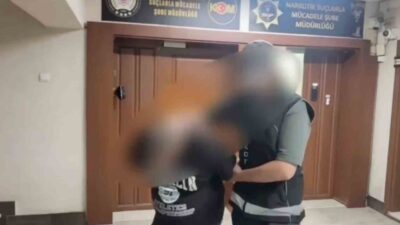 Sakarya’nın Adapazarı ilçesinde uyuşturucu satıcısı, polis ekiplerinin düzenlediği operasyonla yakalandı.