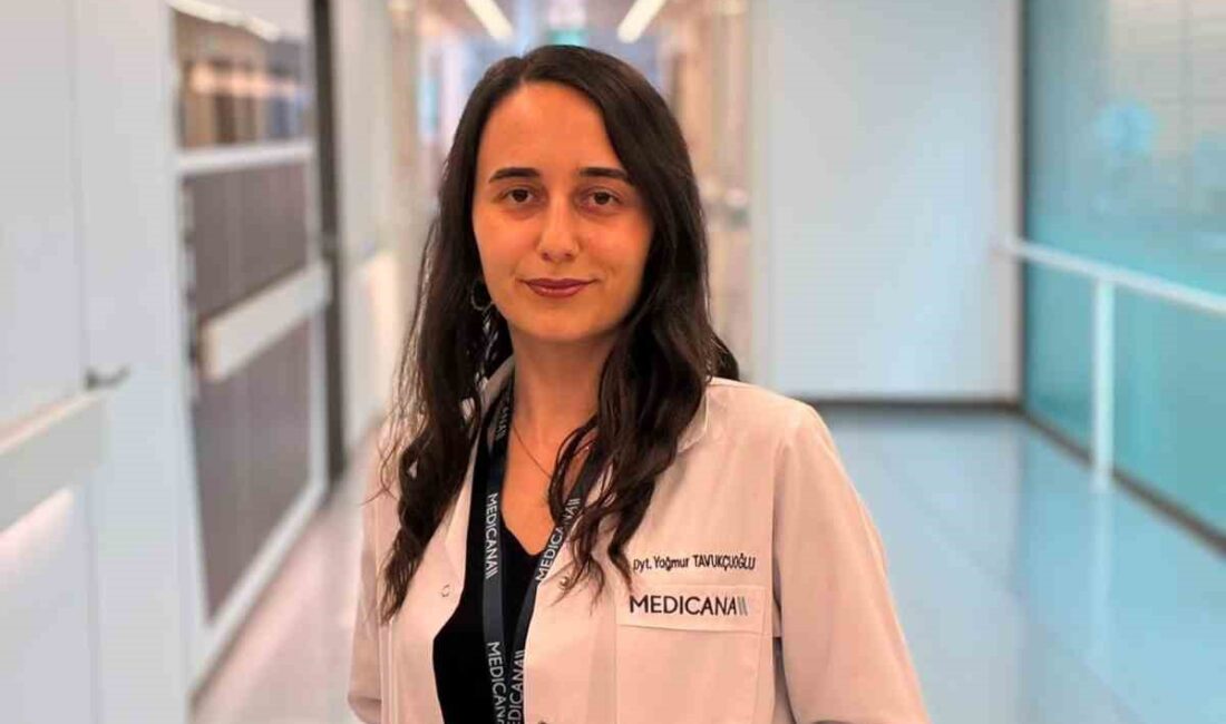 Uzmandan emziren annelere uyarı: “İki kişilik değil, dengeli beslenin” Emzirme döneminde fazla yemek yemenin süt miktarını artırdığı düşüncesinin doğru