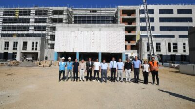 Balıkesir Valisi İsmail Ustaoğlu, Edremit’te yapımı hızla devam eden yeni