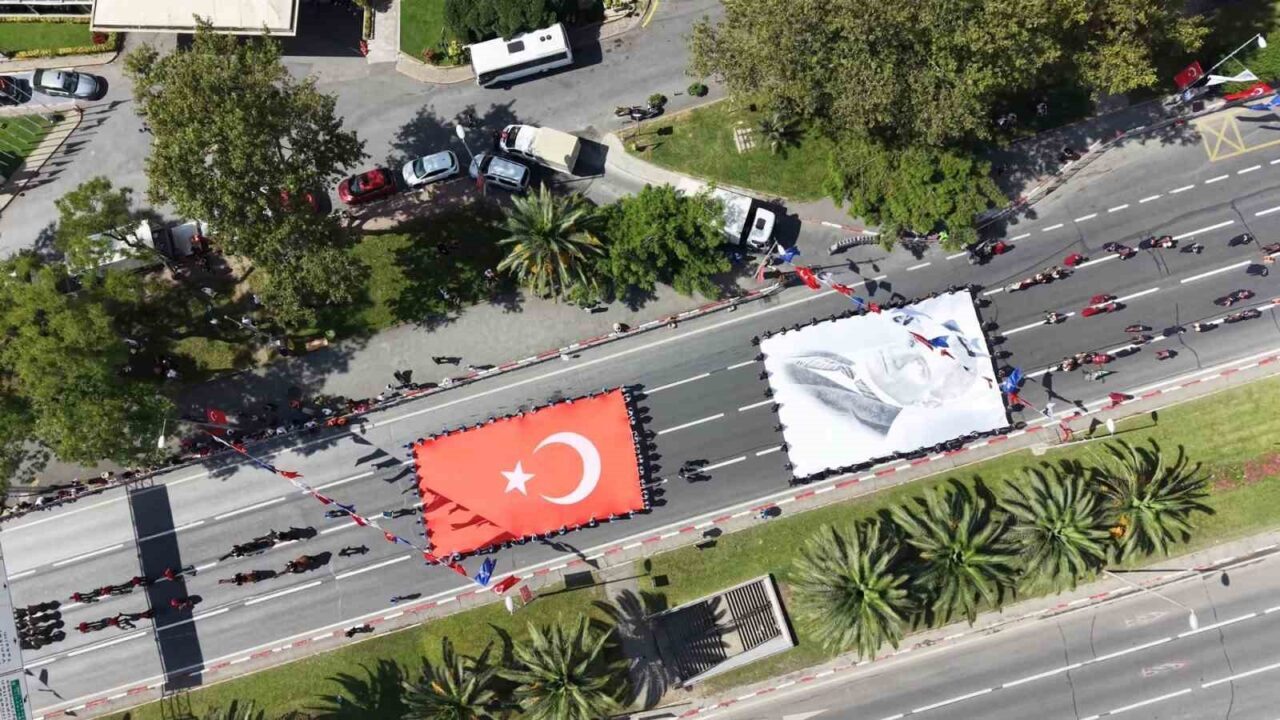 Vatan Caddesi’nde 30 Ağustos Zafer Bayramı töreni 16 Bülten Medya -