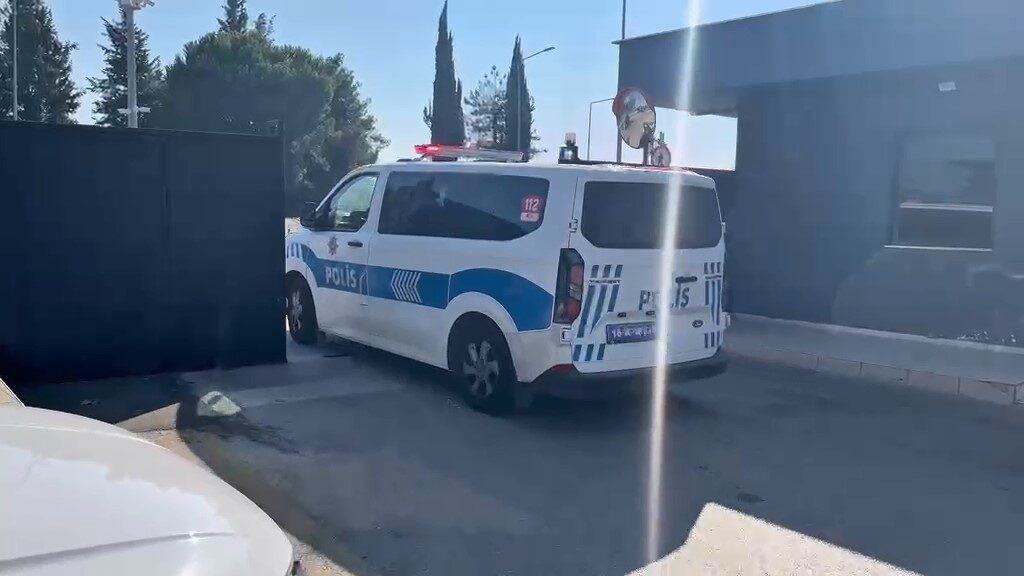 Vatandaşlara zorla hesap açtırıp kara para aklayan şahıslara baskın 16 Bülten Medya -