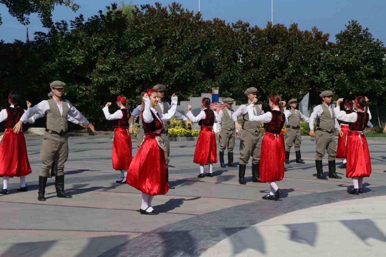 Yalova’da 30 Ağustos Zafer Bayramı coşkusu 13 Bülten Medya -