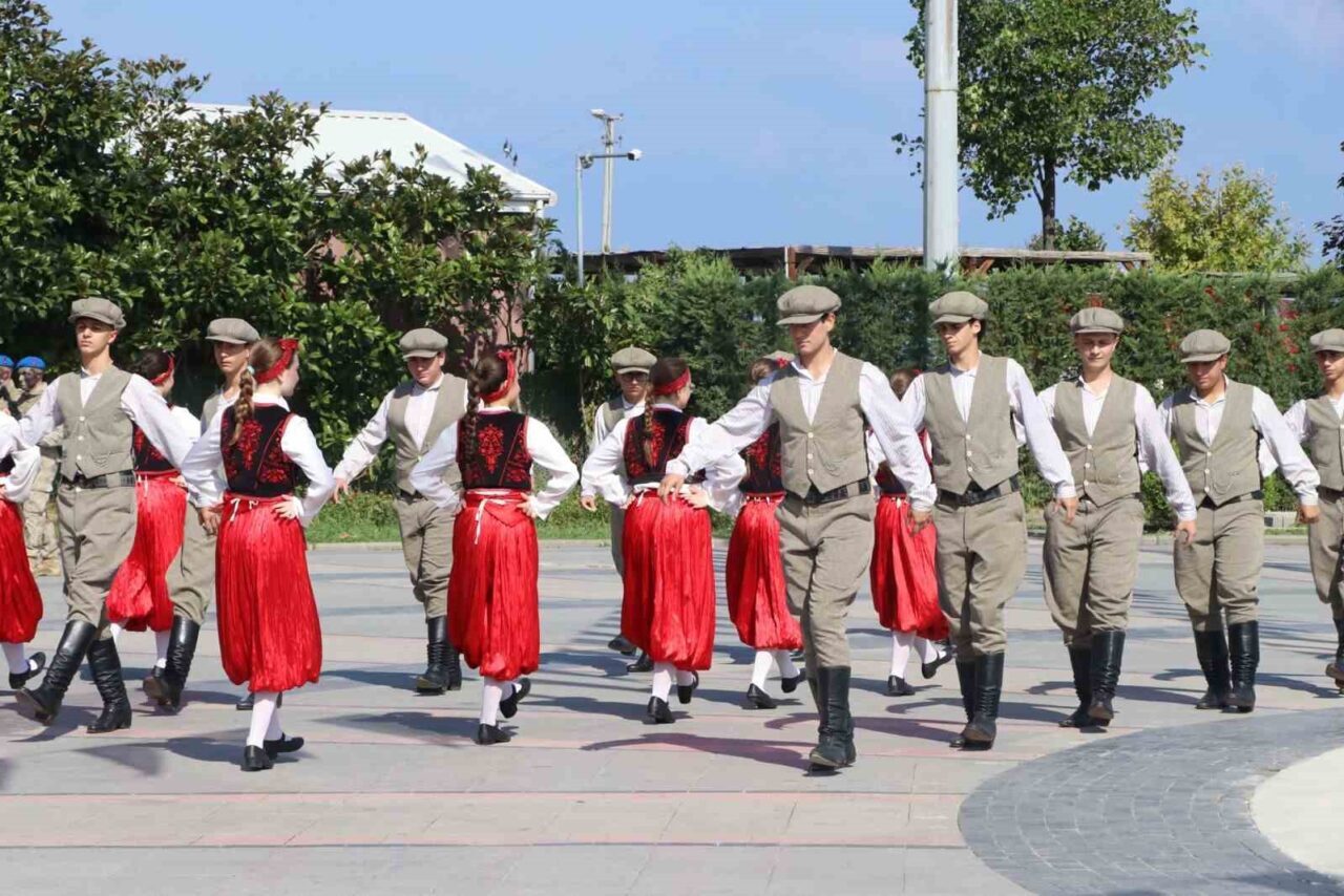 Yalova’da 30 Ağustos Zafer Bayramı coşkusu 14 Bülten Medya -