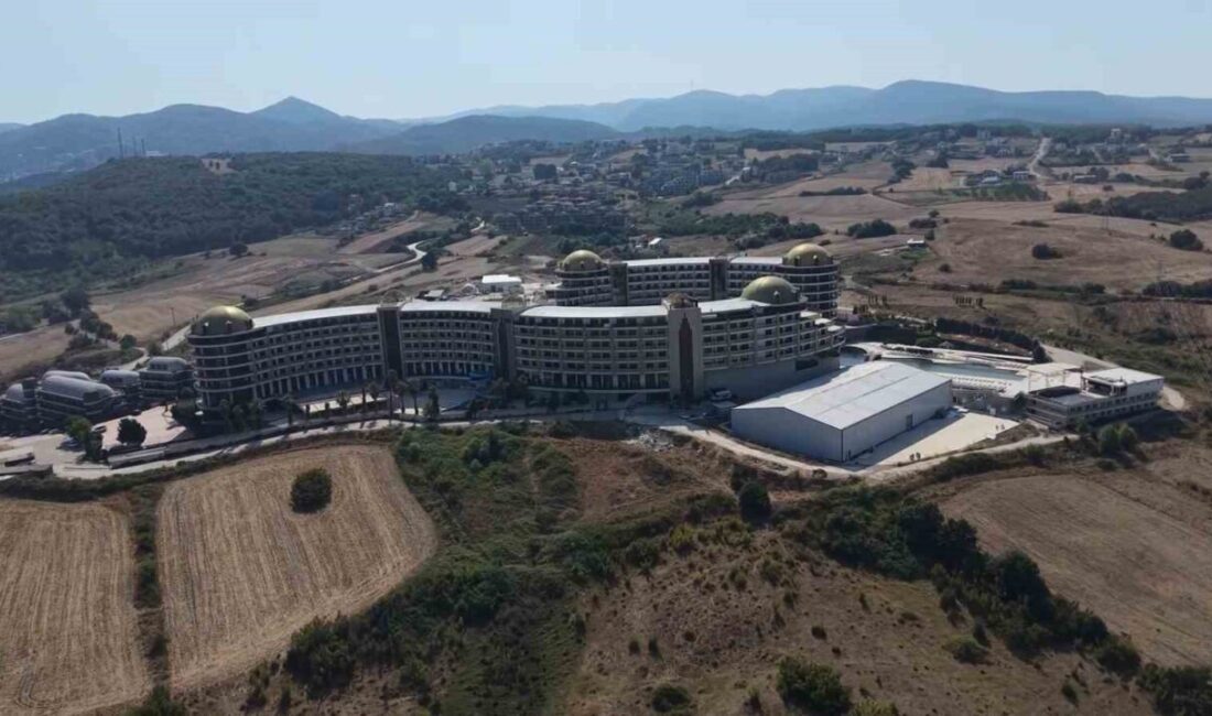 Yalova’nın Termal ilçesinde faaliyet gösteren Grand Termal Otel’de maaş ve