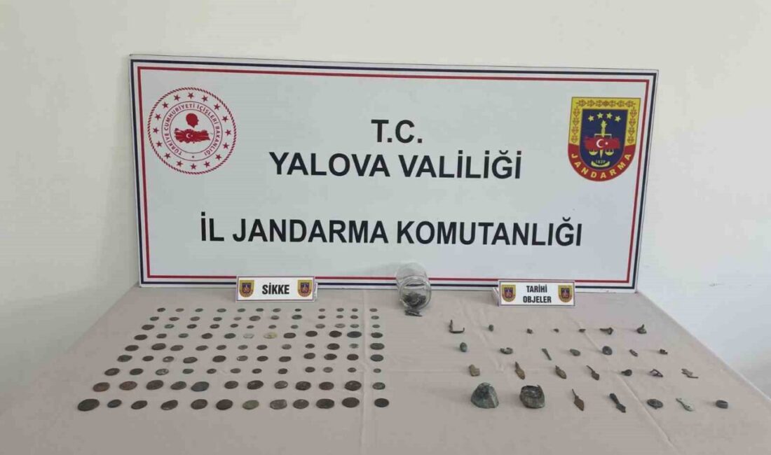 Yalova’da tarihi eser operasyonu: 256 parça ele geçirildi Yalova’nın Çiftlikköy ilçesinde jandarmanın düzenlediği operasyonda tarihi eser niteliği taşıdığı